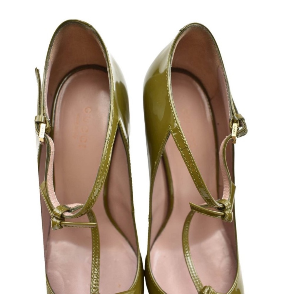 PRE-ORDER olive green GUCCI elegant pumps. Gently used babes ready for your love - Picture 7 of 9